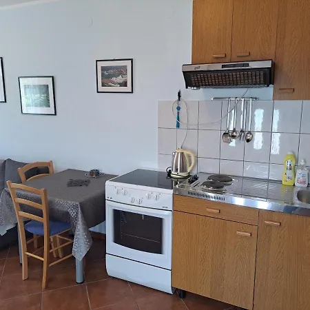 Apartment Leo *